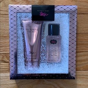 Victoria’s Secret Tease Set